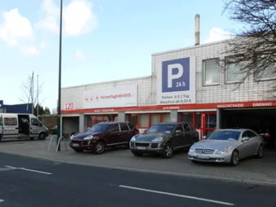 Flughafen-Parkplatz von ParkenFlughafenDUS (Shuttle-Service) | Freifläche