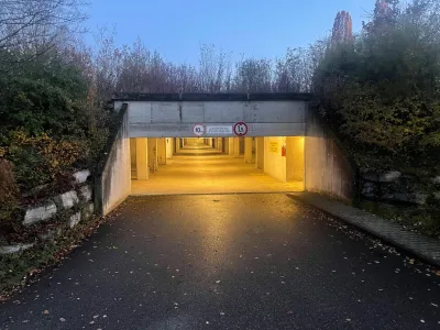 Flughafen-Parkplatz von Valet Parking Stuttgart | P10 Tiefgarage | Flughafenparker