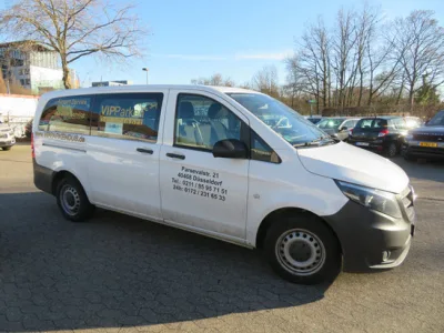 Flughafen-Parkplatz von Park & Fly (Shuttle-Service) | Freifläche