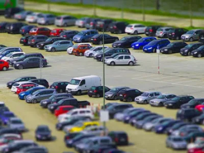 Flughafen-Parkplatz von SaS Parking (Shuttle-Service) | Freifläche