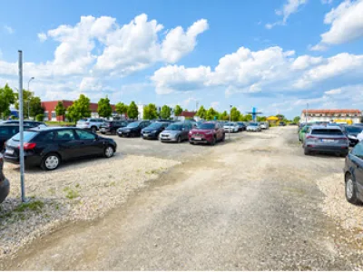 Flughafen-Parkplatz von ParkingLeipzig (Shuttle-Service) | Freifläche