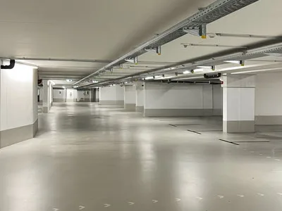 Flughafen-Parkplatz von ParkOase (Valet-Service) | Tiefgarage